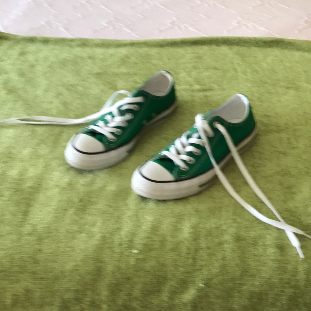 Chuck Taylor Converse Tennis Shoes